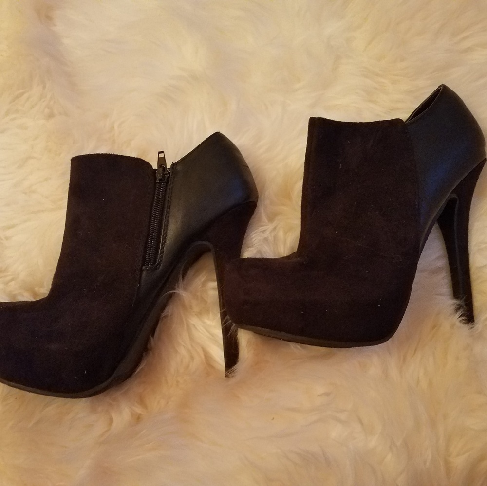 Womens size 8 stiletto ankle boots platform black!